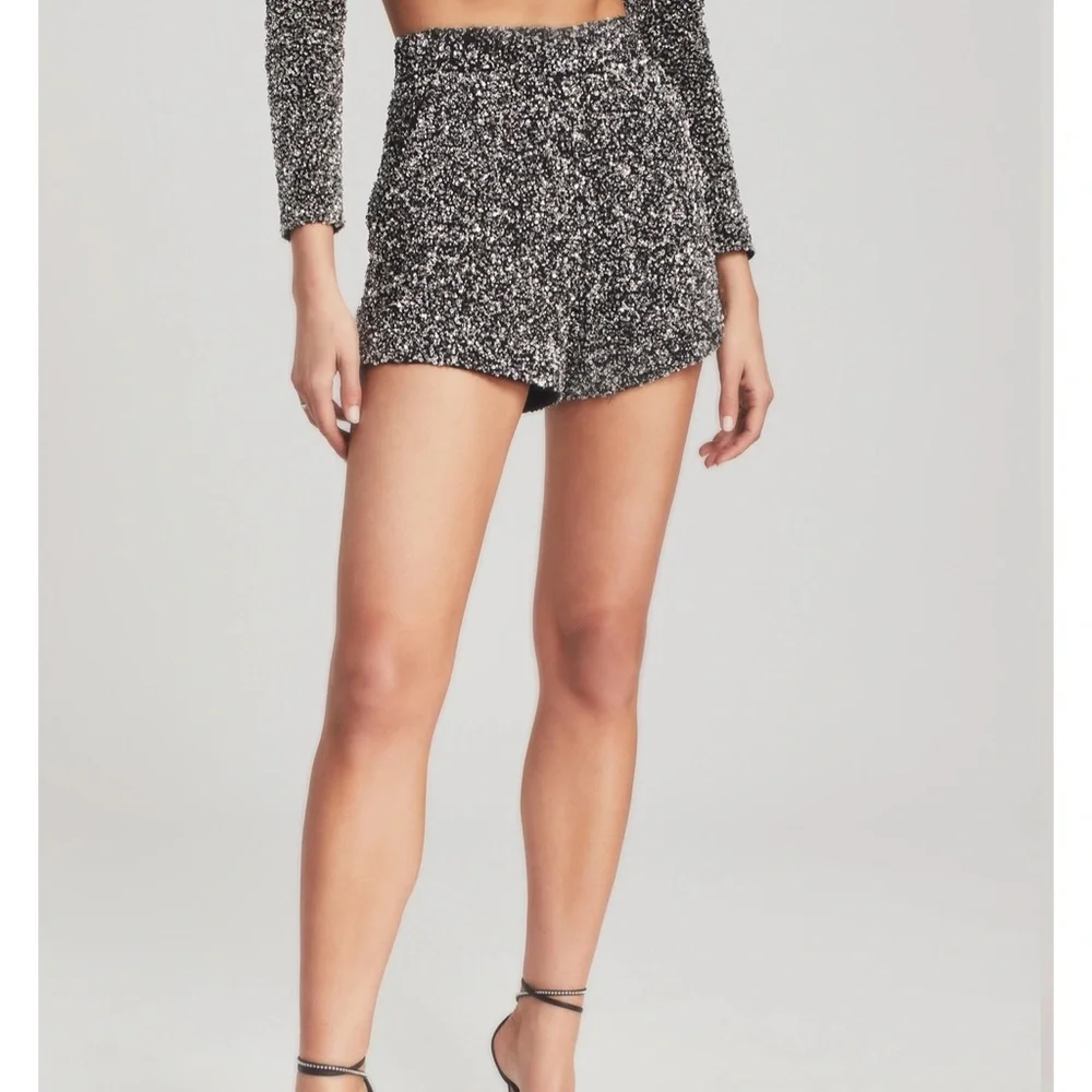 Retrofete Seren Short Size 26, worn once - Picture 2 of 3